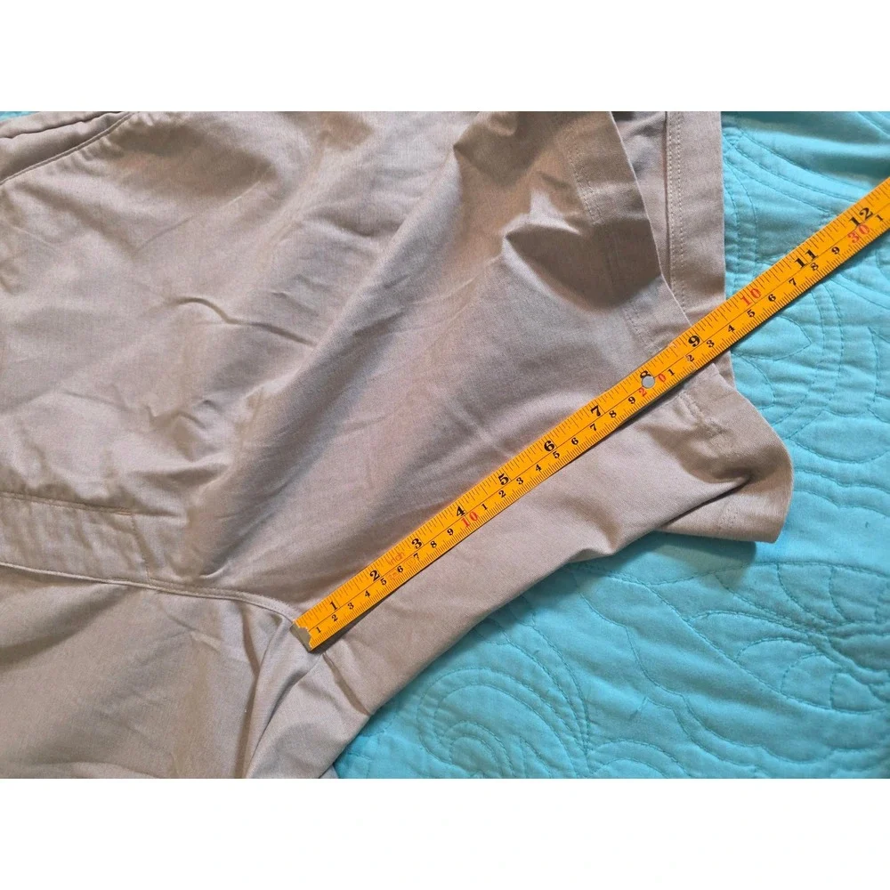 Hurley Mens Dri-FIT Chino Walkshorts Khaki Tan Size 36 Casual Summer Shorts